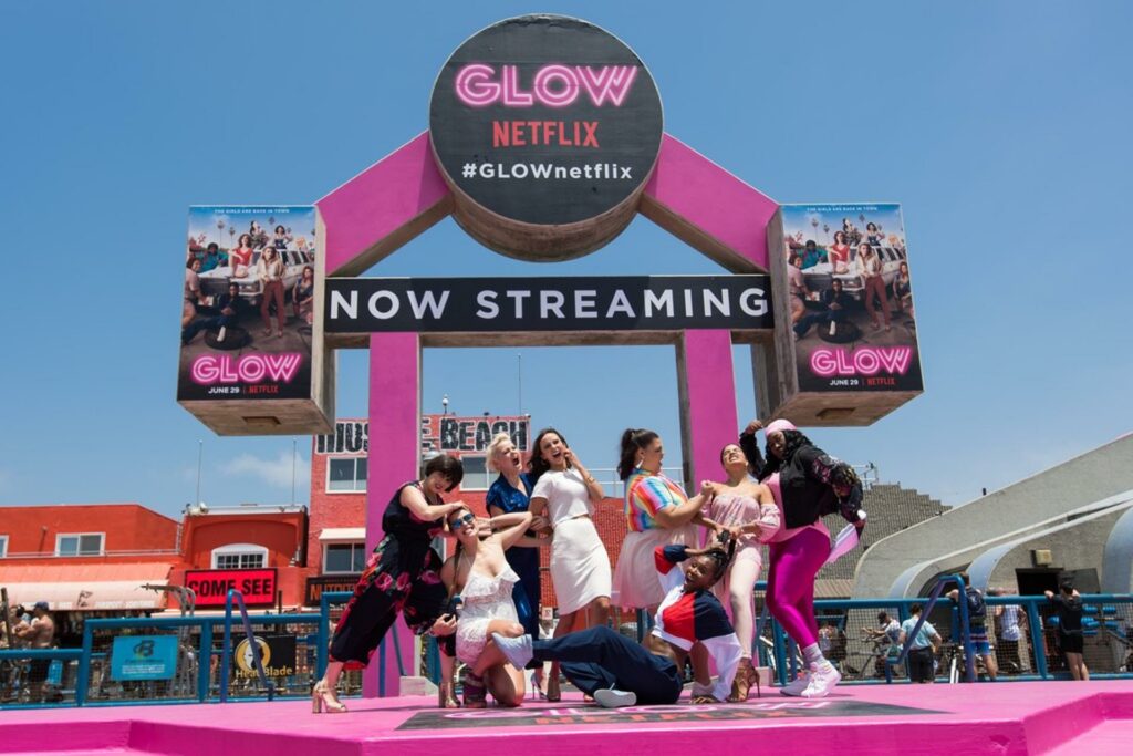 https___s3.amazonaws.com_uploads.thevendry.co_2531_1571082810775_NetflixGlow05