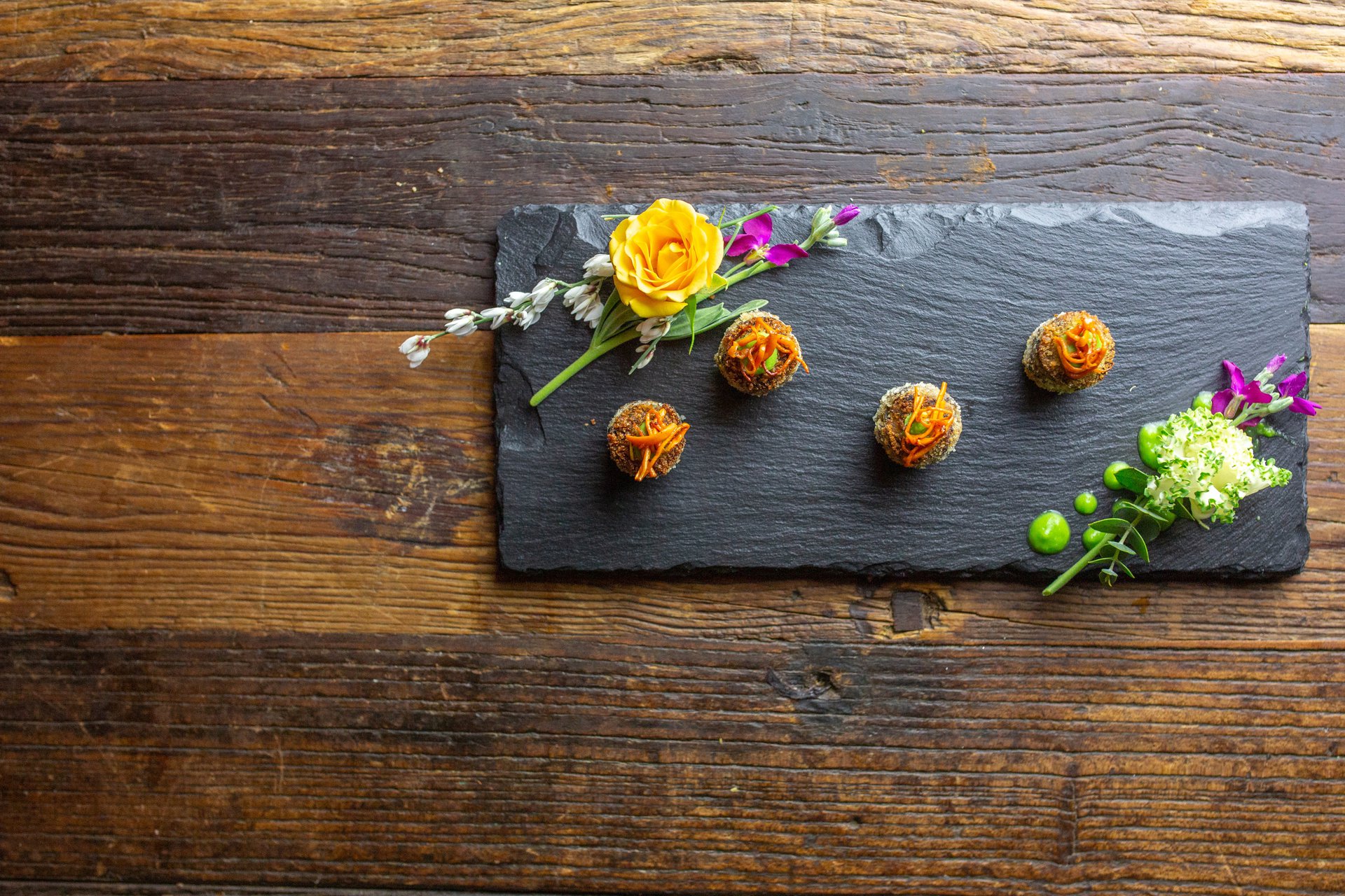 Sustainable catering at Frieze Los Angeles by Très LA Group.