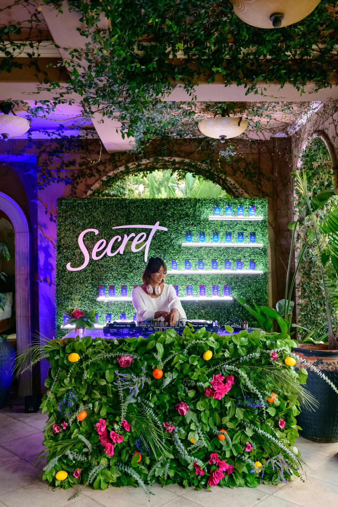 Dera Lee’s experiential design for the Secret Deodorant Essential Oils Launch