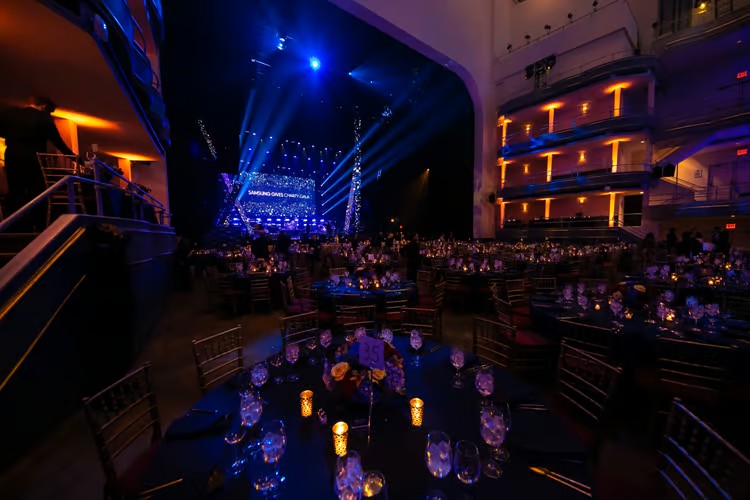Manhattan center 19